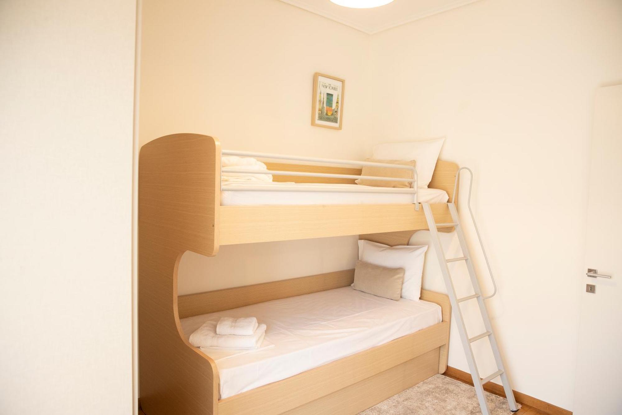Spacious Glyfada Golf 4Br -Near Beach + Shops Ateny Zewnętrze zdjęcie